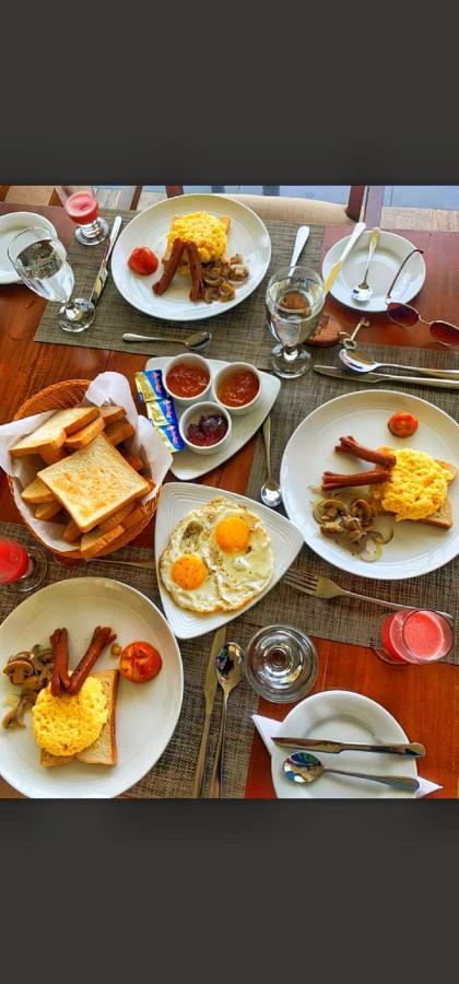 Riverbank Resort غامبولا المظهر الخارجي الصورة