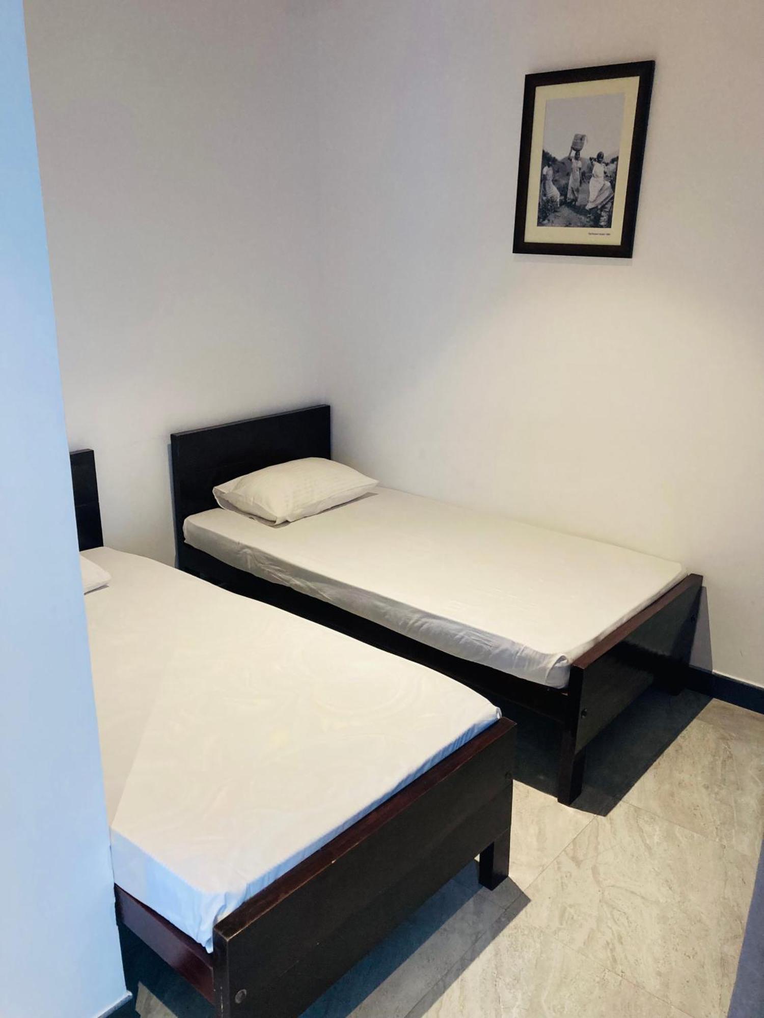 Riverbank Resort غامبولا المظهر الخارجي الصورة